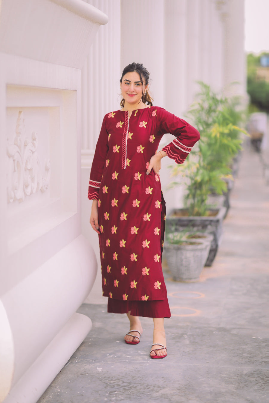 Gulaab Aainat